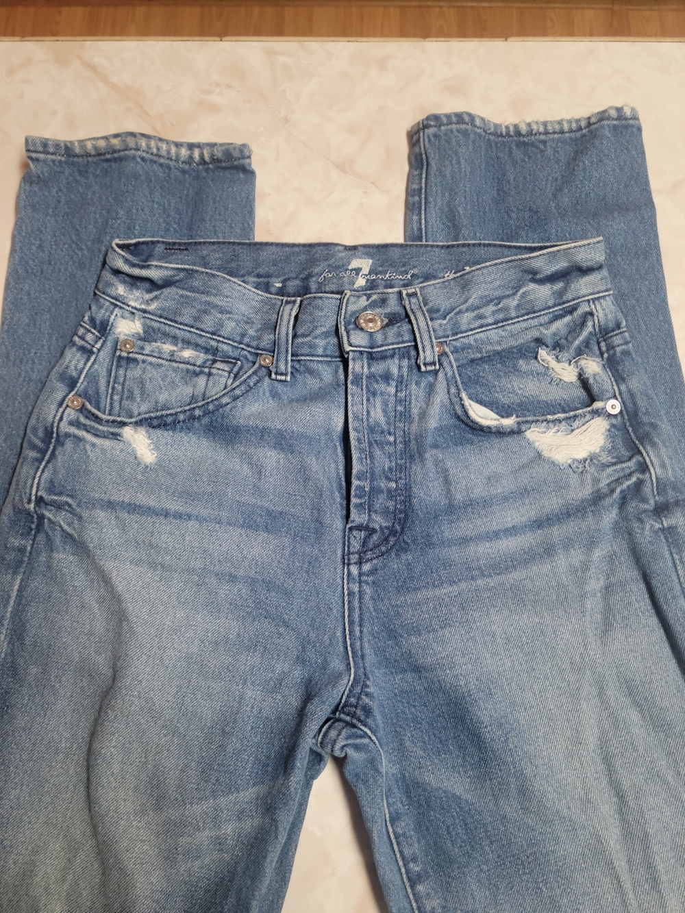 7 For All Mankind The 1984 Boyfriend Distressed Jeans Size 24